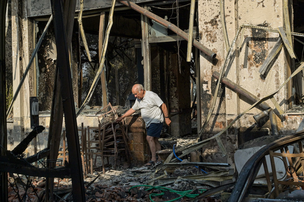 Anche La Grecia Sta Spegnendo Gli Incendi Il Post