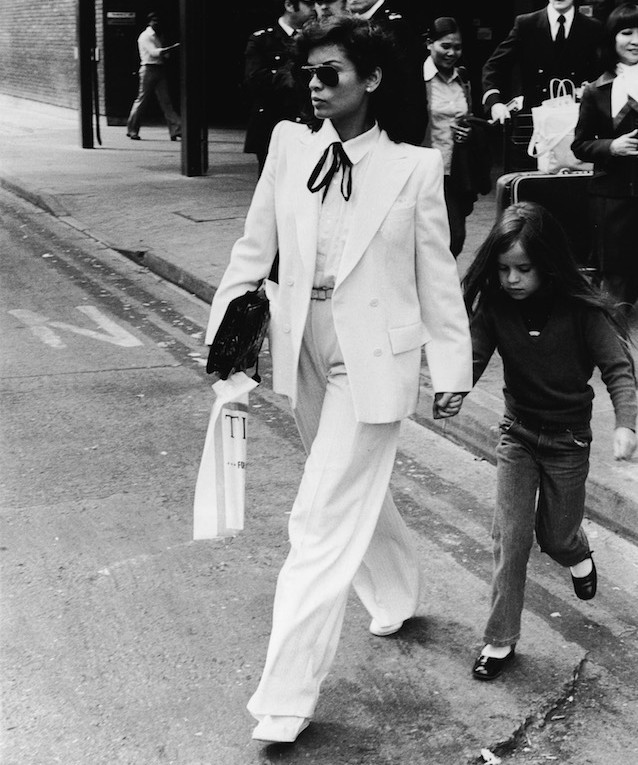 bianca jagger le smoking