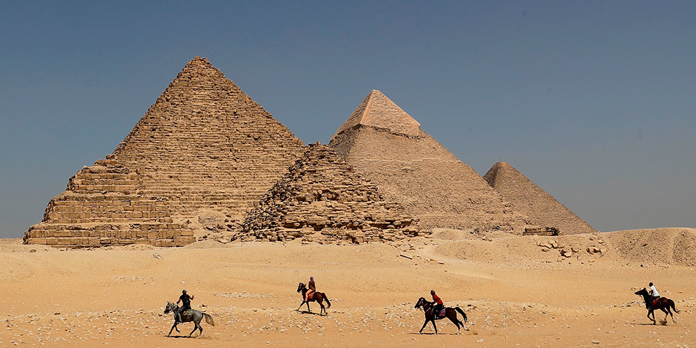 Le Piramidi di Giza, vicino al Cairo, Egitto (JOSEPH EID / AFP)