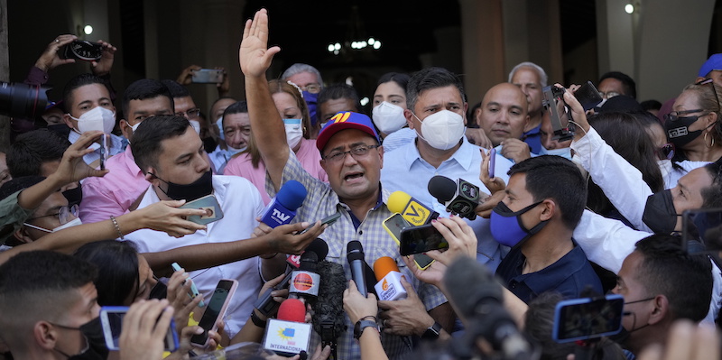 En Venezuela, la oposición ganó las elecciones en el estado donde nació el expresidente Hugo Chávez