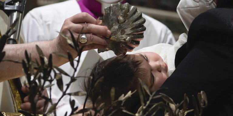 No, non tutti possono fare i padrini o le madrine