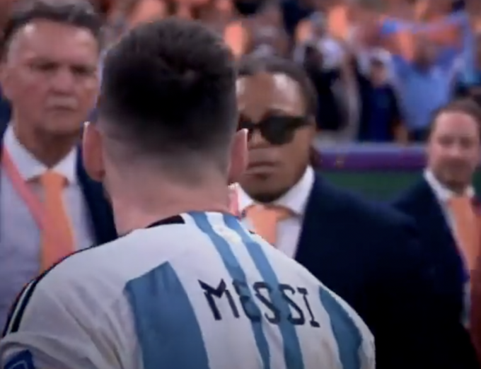 Messi tiene mucho que decirle al seleccionador de Holanda tras el partido de ayer |  parpadear