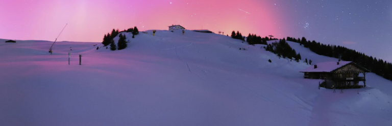 L'aurora boreale tinge il cielo del Comelico: la foto a lungo inseguita -  Corriere delle Alpi