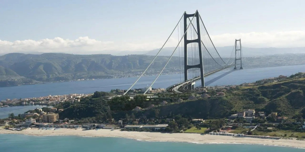 Un rendering del Ponte sullo Stretto tra Calabria e Sicilia. (ANSA/US MIT)