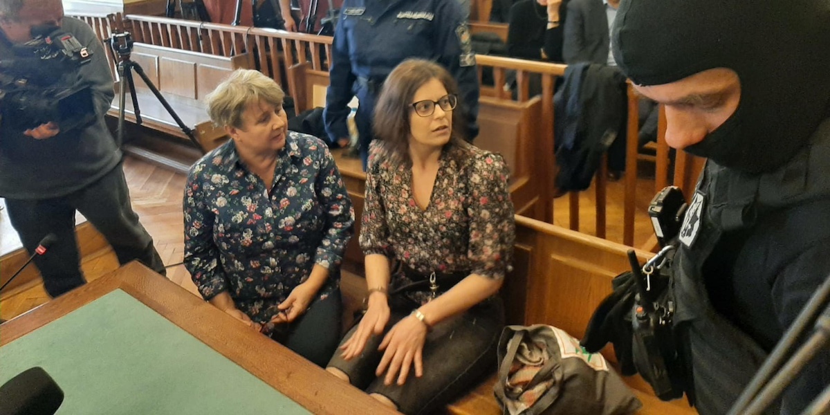 Ilaria Salis in tribunale a Budapest il 28 marzo 2024 (ANSA/Enrico Martinelli)