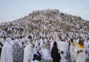 I pellegrini musulmani arrivati alla Mecca per lo Hajj si riuniscono in cima al monte Arafat, conosciuto anche come "monte della Misericordia"