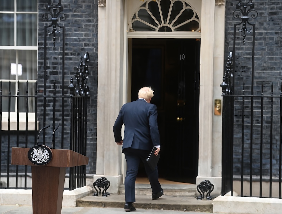 Boris Johnson ritorna nella residenza del primo ministro dopo aver annunciato le sue dimissioni, il 7 luglio 2022 