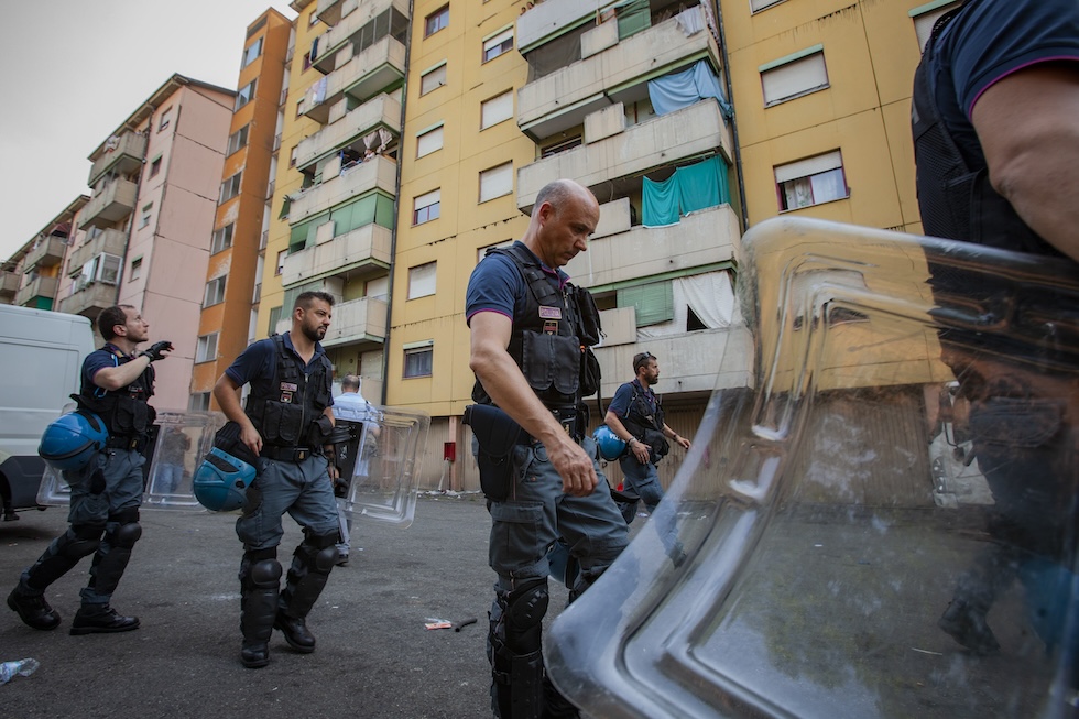 Perquisizioni nelle case di via Bolla a Milano, nel 2022 