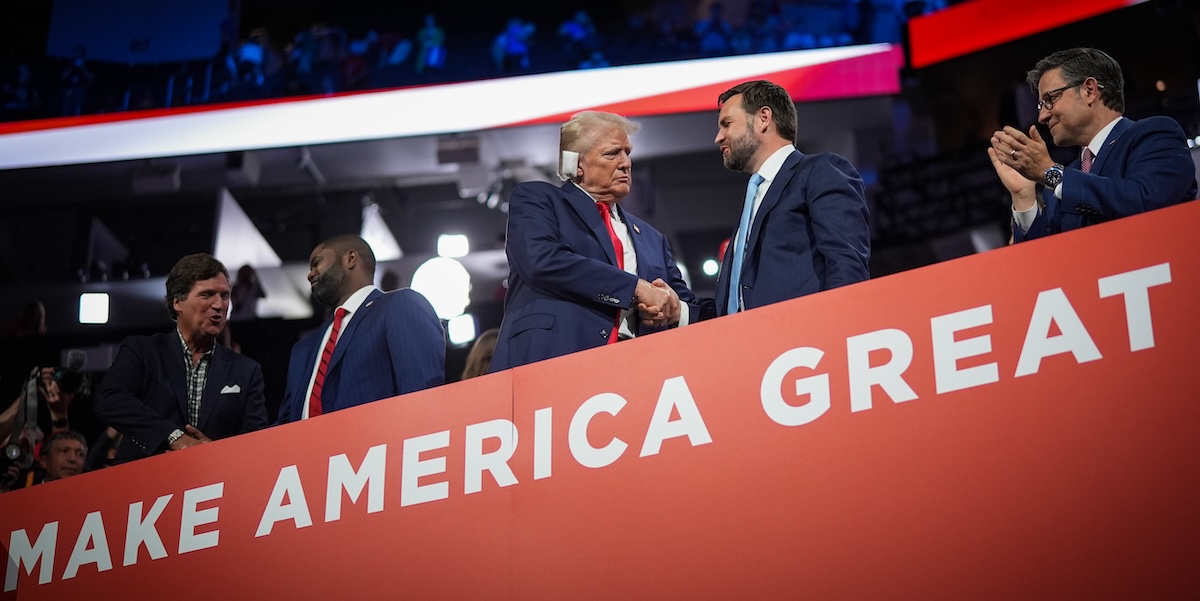 Donald Trump e JD Vance, suo candidato vicepresidente, alla convention dei Repubblicani (Andrew Harnik/Getty Images)