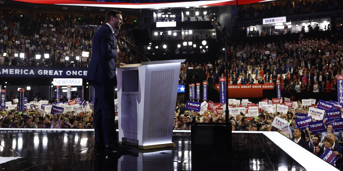 J.D. Vance alla convention del Partito Repubblicano statunitense a Milwaukee, Wisconsin. (Anna Moneymaker/Getty Images)