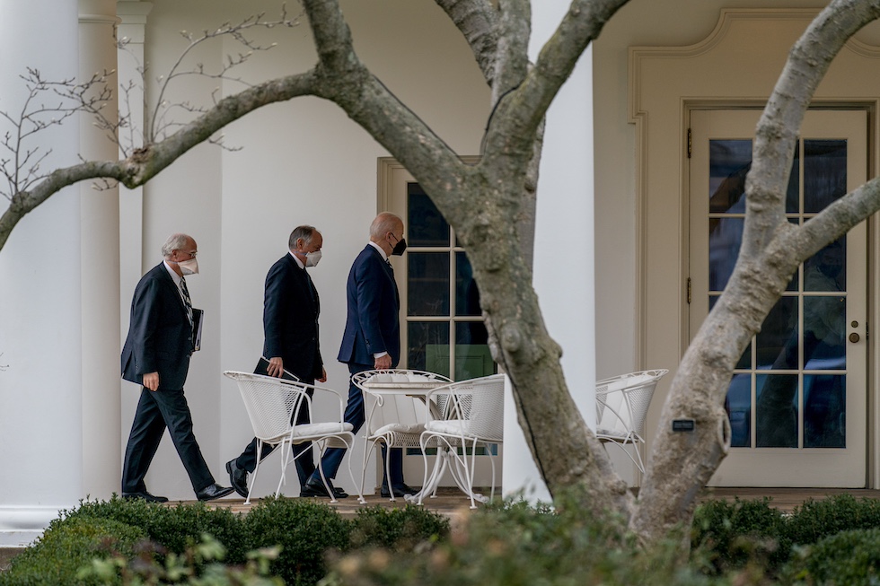 Joe Biden insieme a Mike e Steve Ricchetti alla Casa Bianca, nel 2022