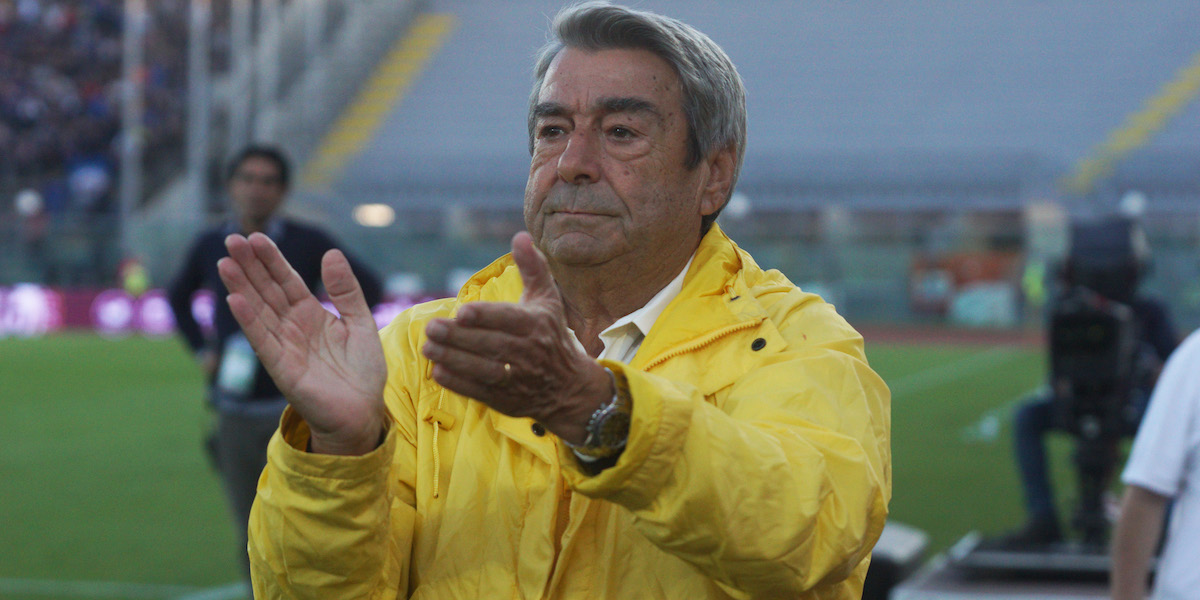 L'imprenditore Aldo Spinelli, ex presidente del Livorno Calcio, durante la partita contro il Pisa, il 26 ottobre 2010 (Alessandro La Rocca/LaPresse)