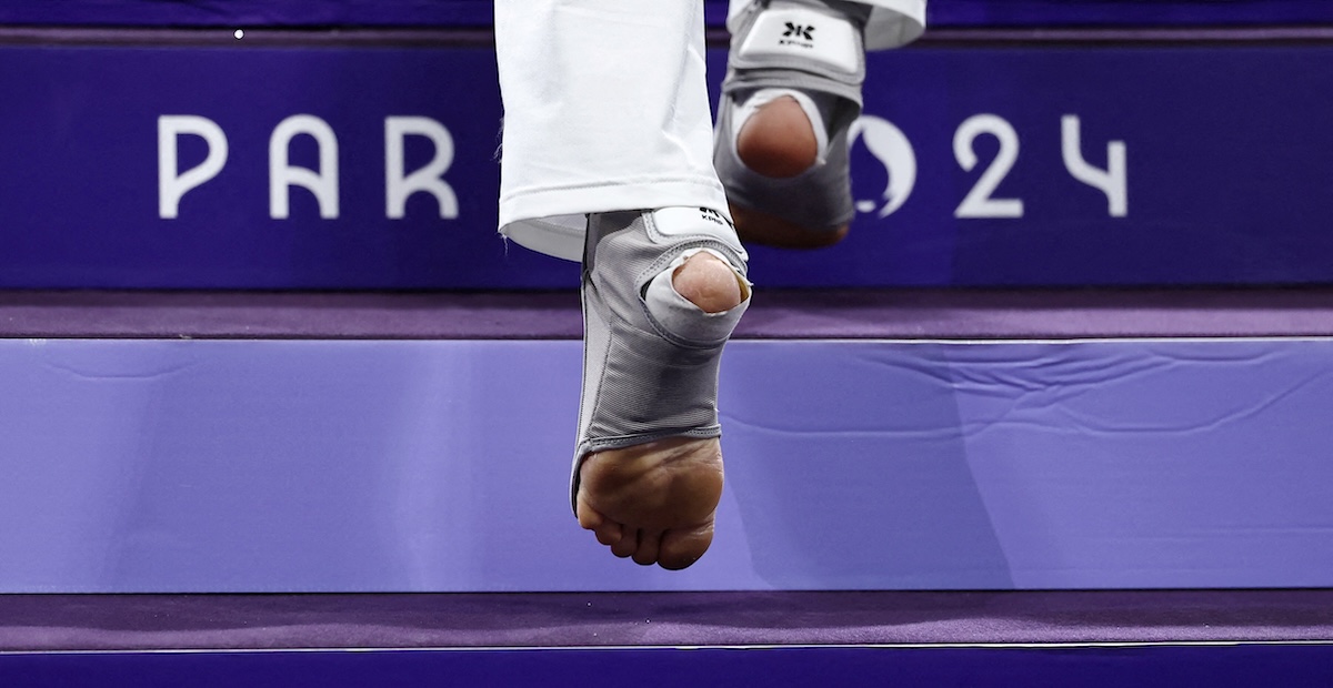 I piedi di Geonwoo Seo, Corea del Sud, diretto all'incontro di taekwondo 80kg contro il cileno Joaquin Churchill Martinez 
( REUTERS/Tingshu Wang)