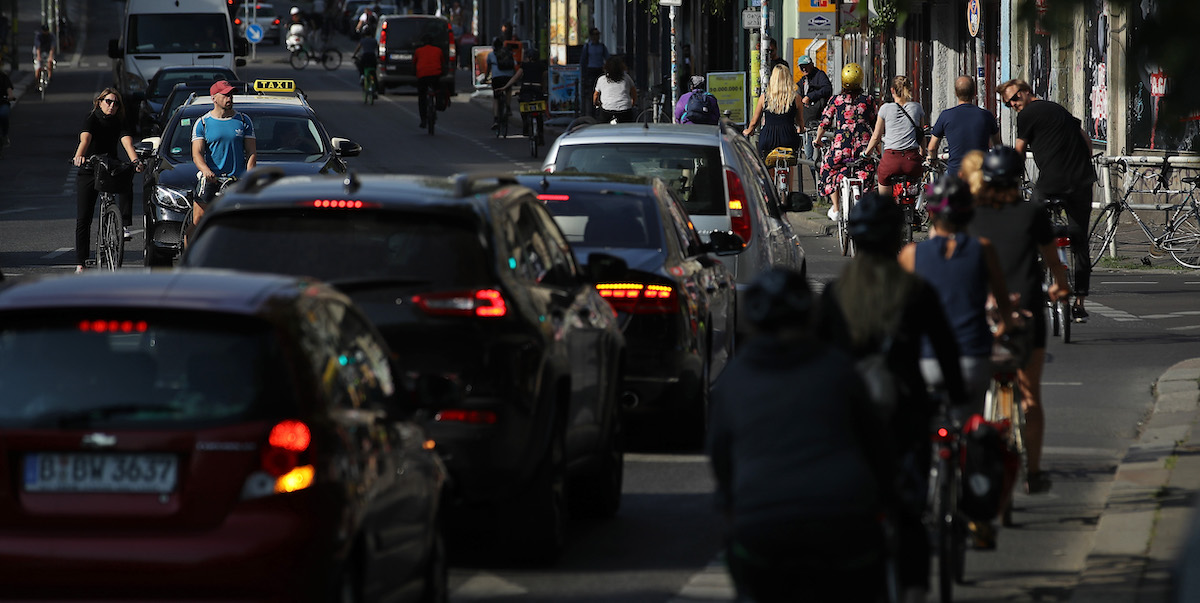 Un ingorgo in una strada di Berlino. (Sean Gallup/Getty Images)