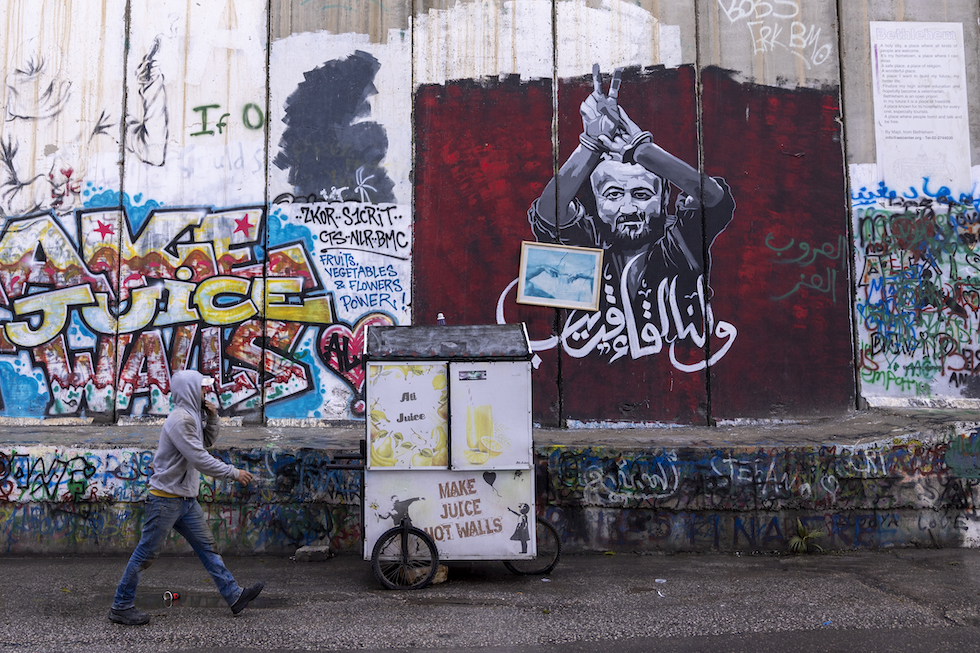 Un murales di Marwan Barghouti a Betlemme, in Cisgiordania