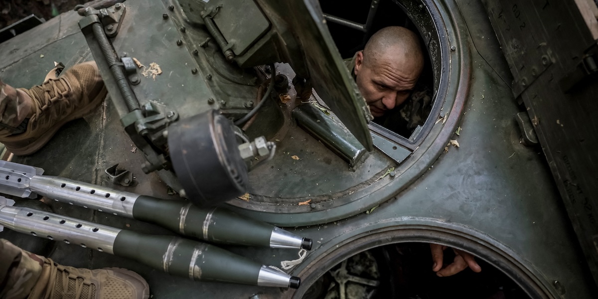 Soldati ucraini a Chasiv Yar, nella regione di Donetsk, il 17 agosto del 2024 (Oleg Petrasiuk/ Press Service of the 24th King Danylo Separate Mechanized Brigade of the Ukrainian Armed Forces/ Handout via REUTERS)