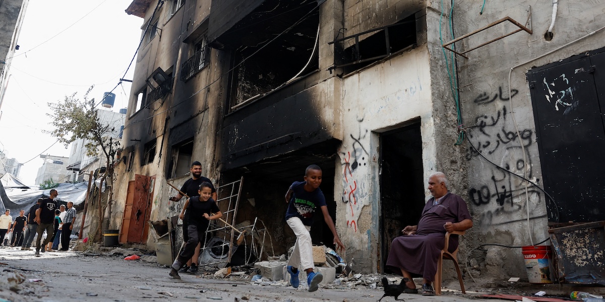 Una casa danneggiata dall'attacco israeliano a Tulkarem (REUTERS/Mohammed Torokman)