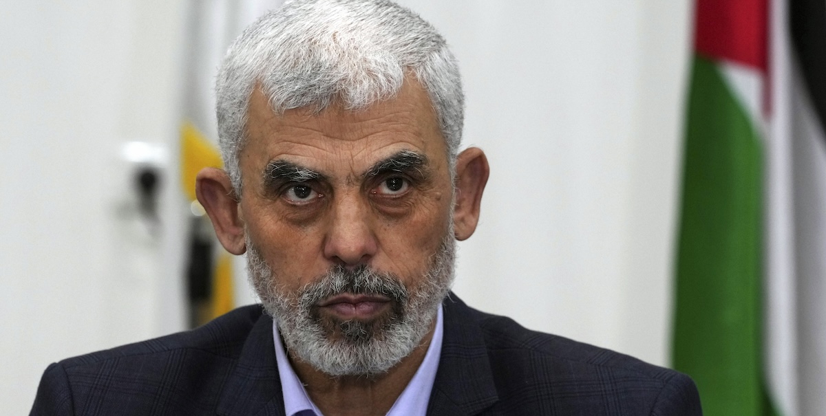 Il capo di Hamas Yahya Sinwar, nel 2022 (AP Photo/Adel Hana, File)