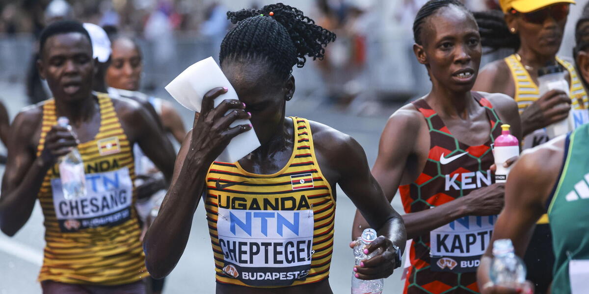 Rebecca Cheptegei nel 2023 (EPA/Istvan Derencsenyi)