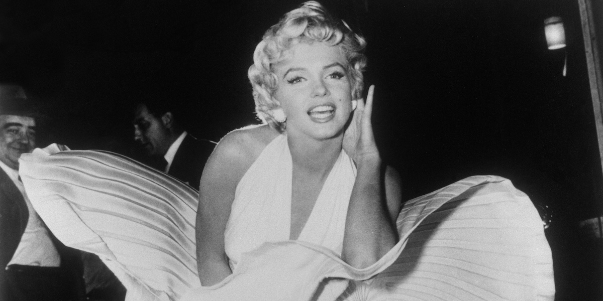 Marilyn Monroe in posa per la celebre scena nel settembre del 1954 (AP Photo/ Matty Zimmerman)