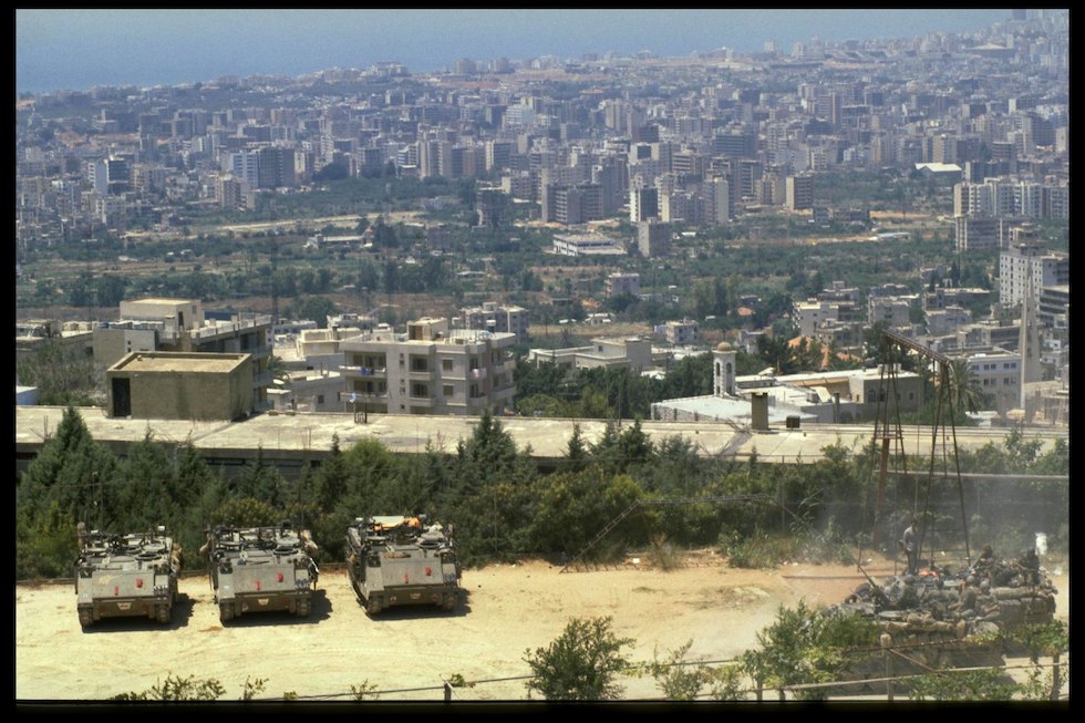 Carri armati israeliani a Beirut nel 1982