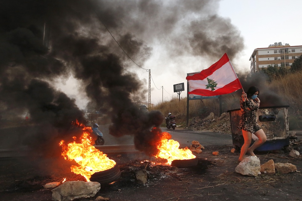 Una foto delle proteste del novembre 2019 (AP Photo/Hussein Malla)