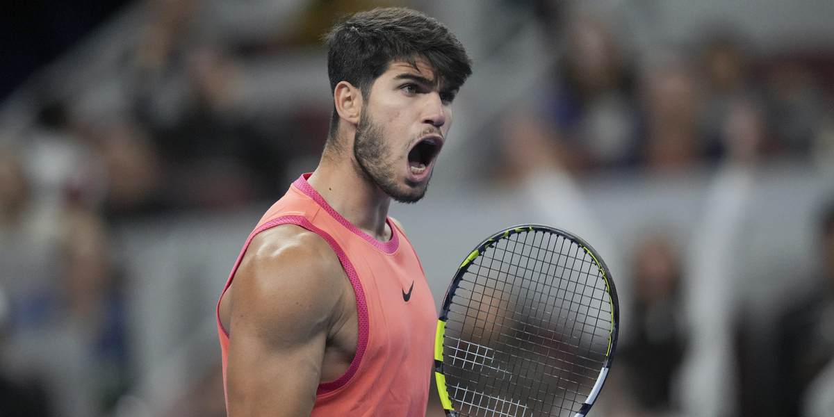 L'esultanza di Carlos Alcaraz, 21 anni (AP Photo/Achmad Ibrahim)