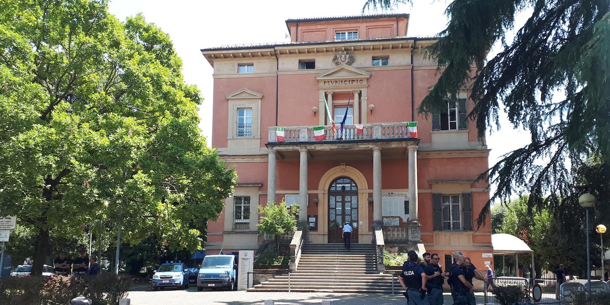 Il municipio di Bibbiano, in provincia di Reggio Emilia (ANSA/ Tommaso Romanin)