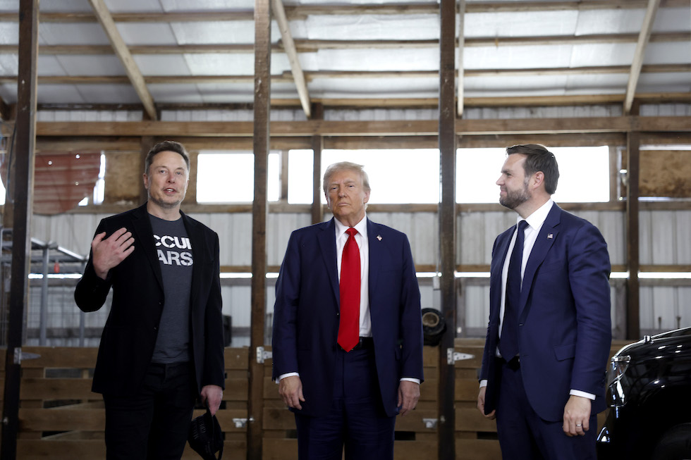 Elon Musk, Donald Trump e il candidato vicepresidente J.D. Vance 