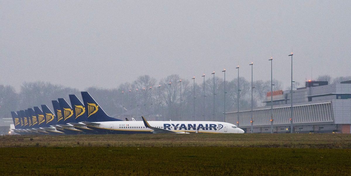 L'aeroporto di Charleroi (AP Photo/Geert Vanden Wijngaert)