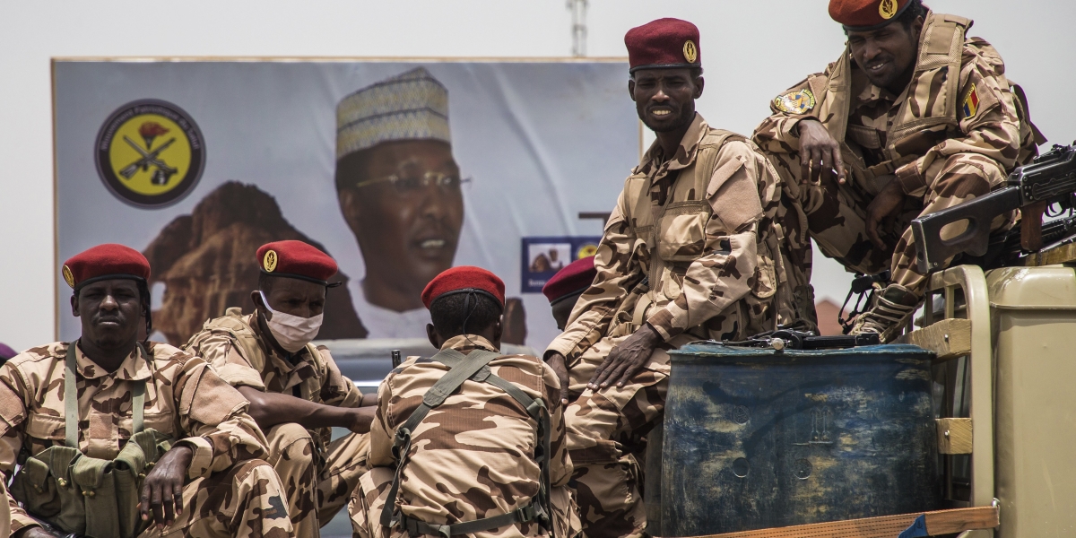 Soldati ciadiani nella capitale N'Djamena, nel 2021 (Christophe Petit Tesson / Pool photo via AP)