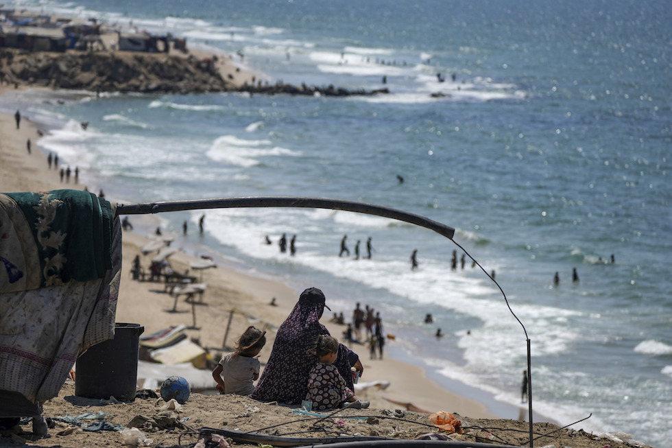 Sfollati palestinesi a Deir al Balah in una foto di agosto 2024 