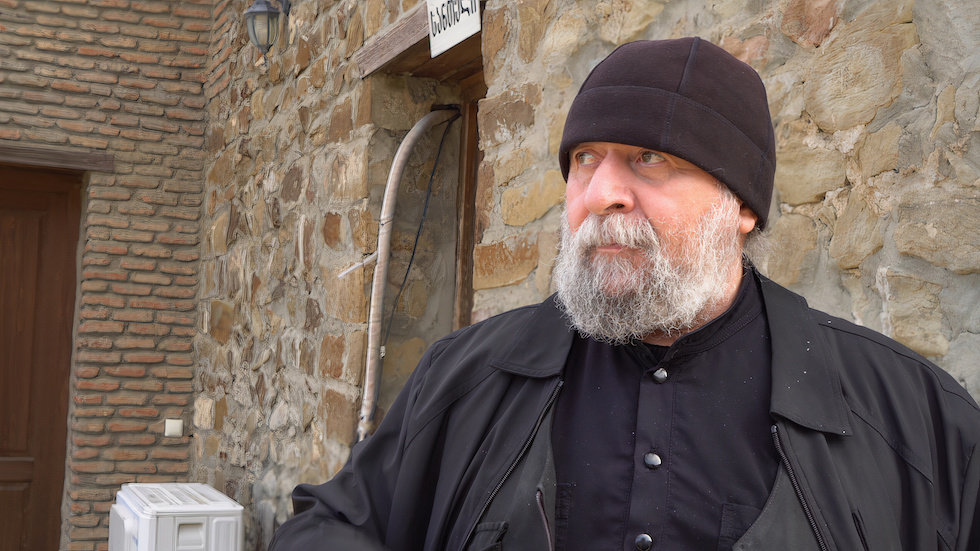 Padre Lazar, diacono del monastero David Gareja (foto Leonardo Delfanti)