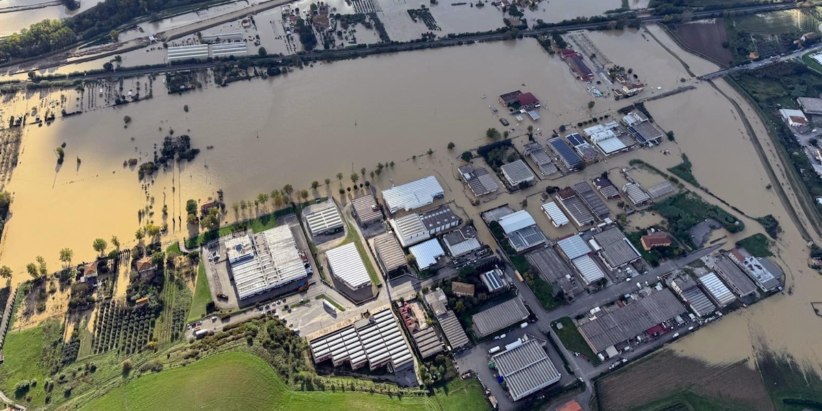 L'esondazione del fiume Elsa del fiume Elsa in provincia di Firenze
il 19 ottobre 2024 (Ansa)