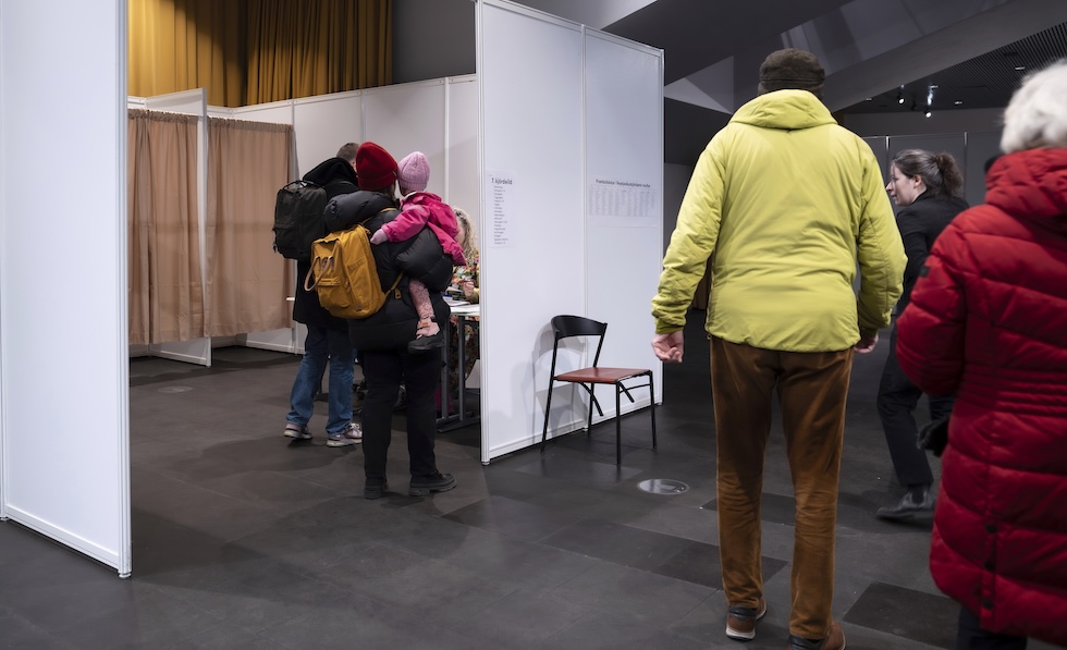 Un seggio nel municipio di Reykjavik, il 30 novembre 