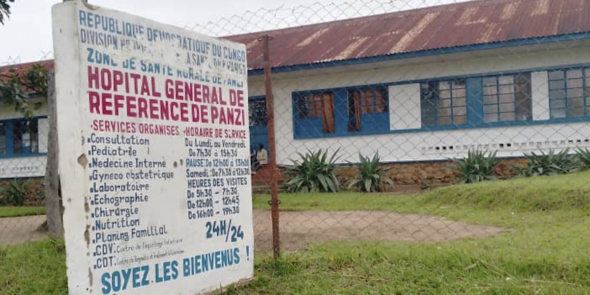 Un ospedale nell'area di Panzi, nella provincia di Kwango, Repubblica Democratica del Congo (AP Photo/Lucien Lufutu)