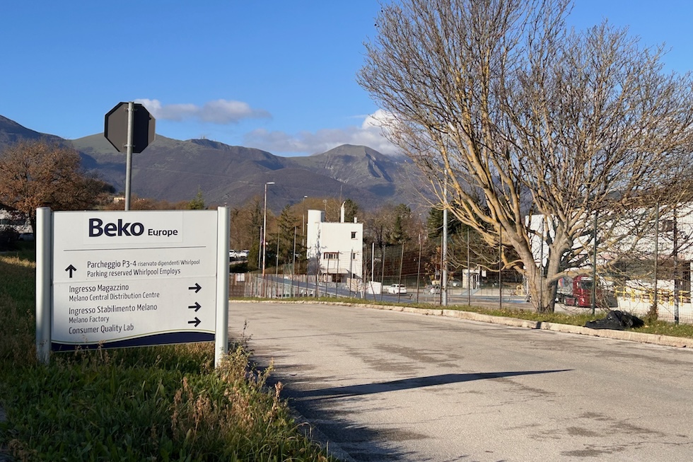 Lo stabilimento Beko di Fabriano, 12 dicembre (Angelo Mastrandrea/il Post)