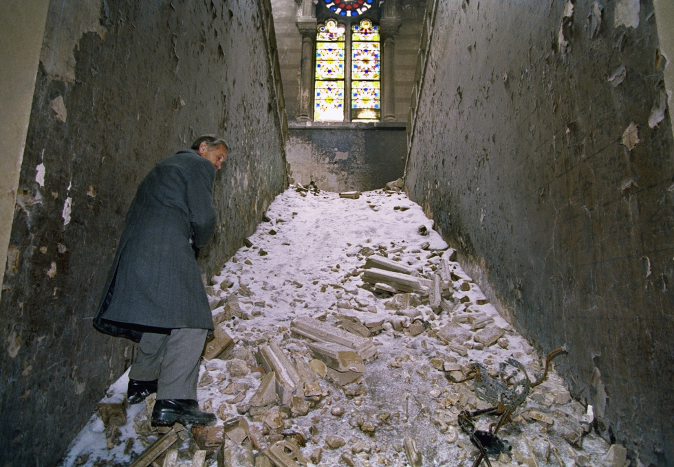 L'interno della Viječnica, l'edificio che durante la guerra ospitava la Biblioteca nazionale, dopo essere stato distrutto nel 1992